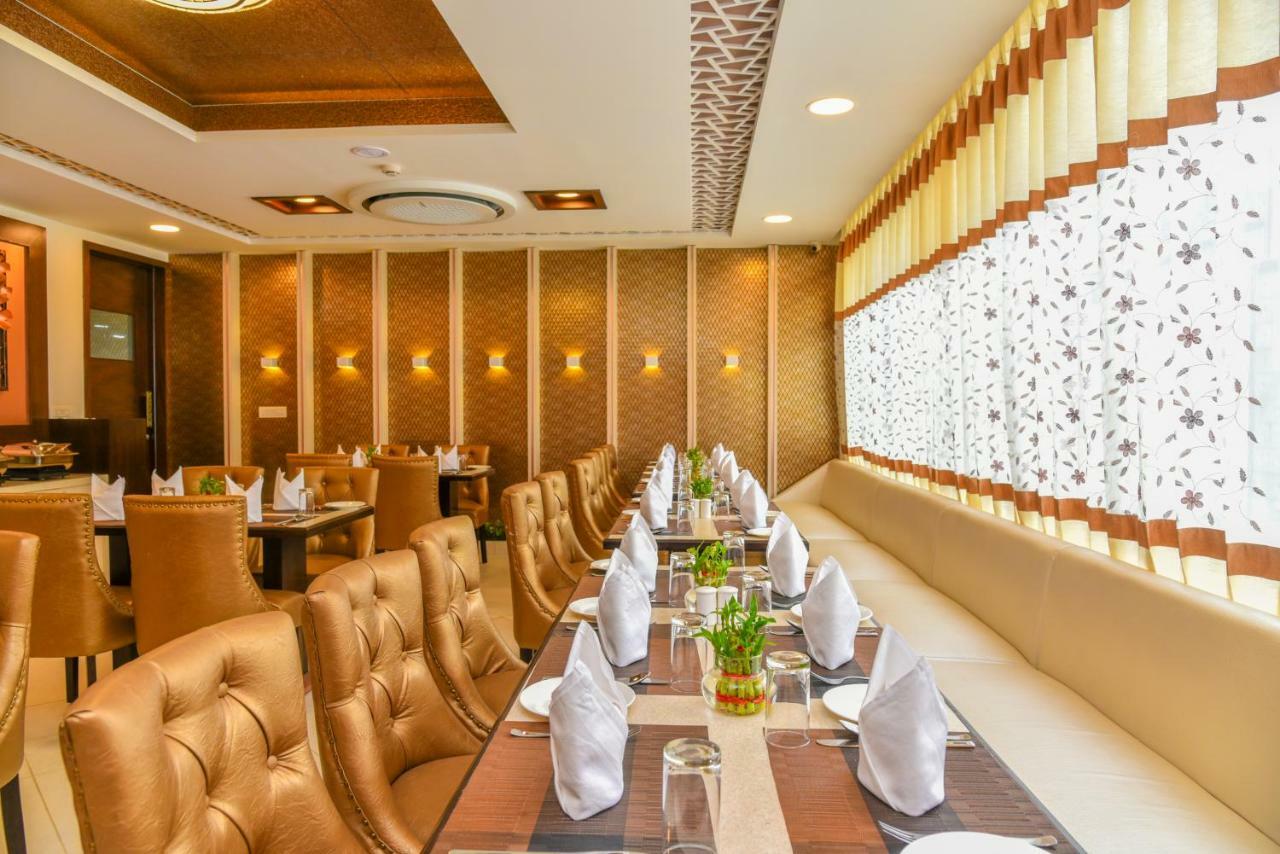 Hotel Suncity Plaza, Sitapura, ジャイプール エクステリア 写真